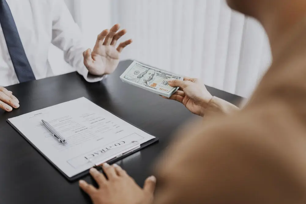 Top 4 Security Deposit Tips for Jacksonville, FL, Landlords